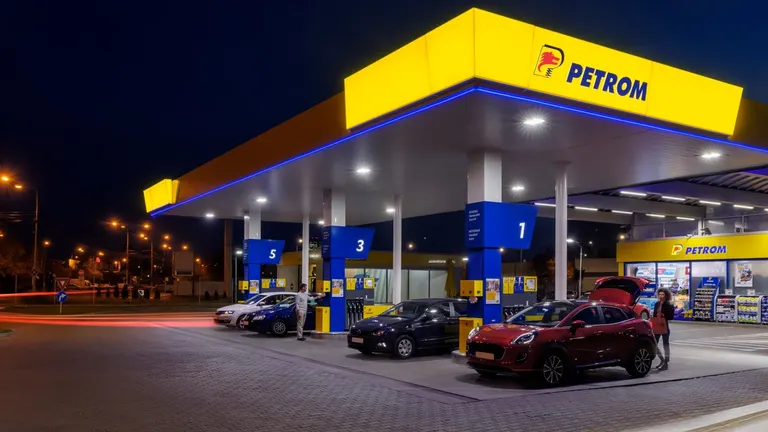 petrom ro puma ford red