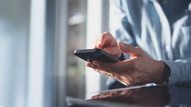 hand mobile writing